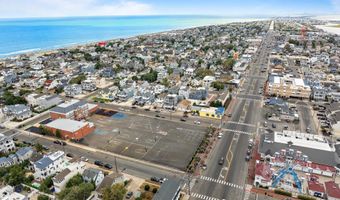 222 7TH St, Beach Haven, NJ 08008