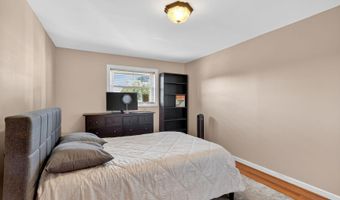 260 45TH St NE, Washington, DC 20019