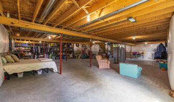 3028 Canterbury Ct, Albany, OH 45710
