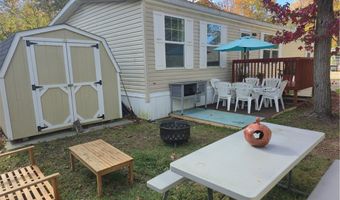 292 Maple St, Amherst, OH 44001