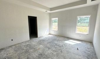 1049 Duke Dr, Bauxite, AR 72011