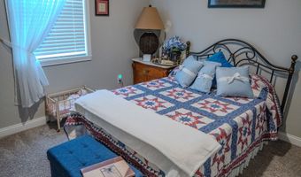 914 Ridge Rock Ln, Bargersville, IN 46106