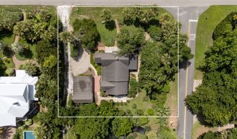 145 Bay Ave, Apalachicola, FL 32320