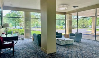 6621 WAKEFIELD Dr 504, Alexandria, VA 22307
