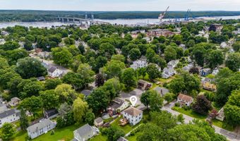 211 Oak St, Bath, ME 04530