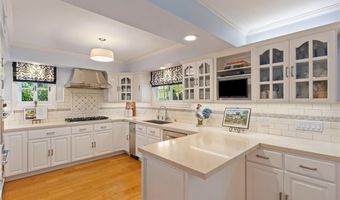 2136 W Gaucho Dr, Rancho Palos Verdes, CA 90275