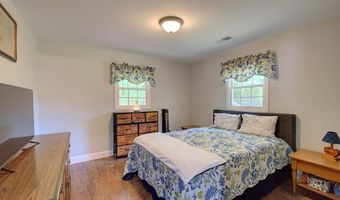 120 Swain Ave, Boiling Springs, SC 29316