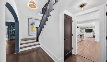 906 ALHAMBRA Ct, Orlando, FL 32804