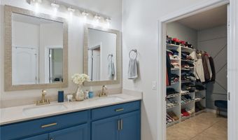 637 BAY BRIDGE Cir, Apopka, FL 32703
