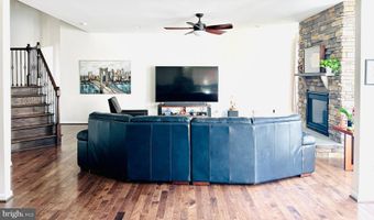 24823 BARRINGTON GROVE Ct, Aldie, VA 20105