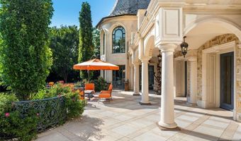 31 Rio Vista Dr, Alpine, NJ 07620