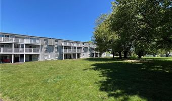 354 S Pier Rd 205, Narragansett, RI 02882