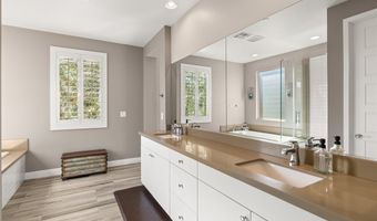 11261 Essence Point Ave 101, Las Vegas, NV 89135