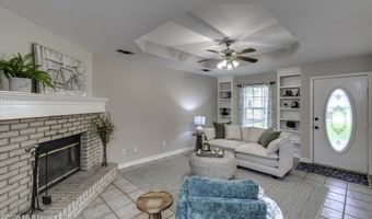 1022 Red Oak Dr, Brandon, MS 39042