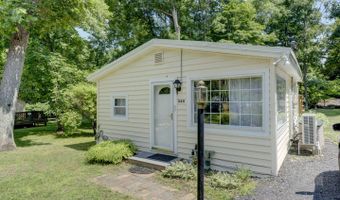 349 Walnut Trl, Coventry, CT 06238