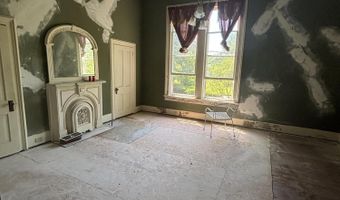 211 S Hickory St, Aberdeen, MS 39730