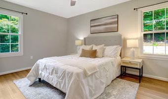 8302 NIGHTINGALE Ct, Annandale, VA 22003