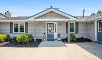 1280 Surfside Cir, Aurora, OH 44202