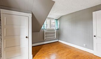 585 Riverside Dr, Augusta, ME 04330