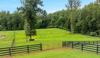 48 MADDOX Ln, Amissville, VA 20106