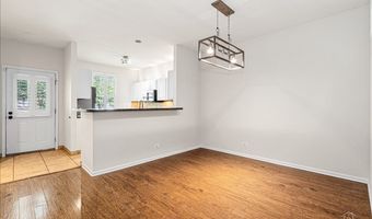 642 W Moreland Ave, Addison, IL 60101