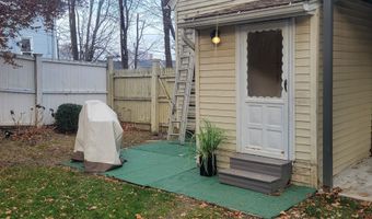 12 Division St A, Danbury, CT 06810