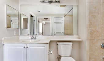 851 N GLEBE Rd N 601, Arlington, VA 22203