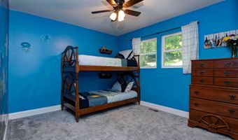 9641 State Highway 39, Aurora, MO 65605
