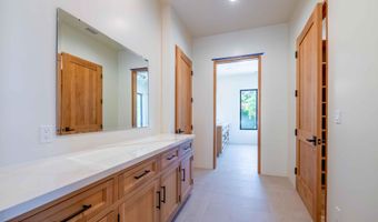 2224 Careful Ave, Agoura Hills, CA 91301