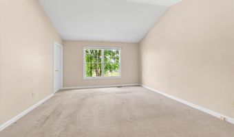 14 Cambridge Circle Ct, Ballwin, MO 63011