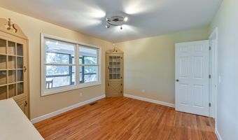 24 Presnell Cir, Beaufort, SC 29902