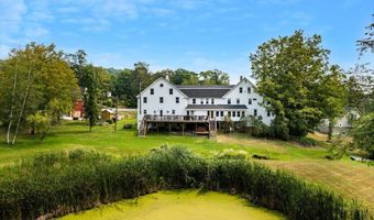 5 Greenhouse Ln, Bradford, NH 03221