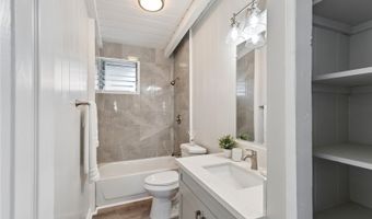 2012 Komo Mai Dr, Pearl City, HI 96782