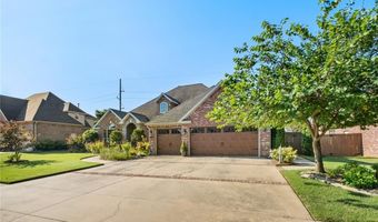 903 SW Edinburgh Ave, Bentonville, AR 72713