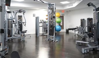 3300 NE 192nd St 118, Aventura, FL 33180