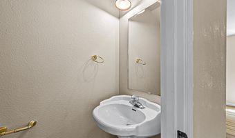 835 Blackberry Ln, Ashland, OR 97520