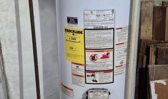 11 Walker St, Athens, OH 45701