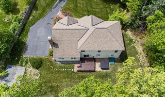 14 Karolina Ln, Bedford, NH 03110