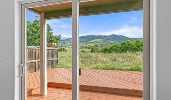 48 Crocker St, Ashland, OR 97520