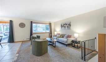838 Jonathan Dr, Apple Valley, MN 55124