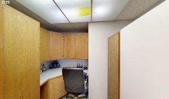 98393 E COUGAR Ln, Brookings, OR 97415