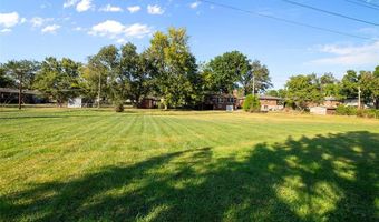 8628 Hillery Dr, Affton, MO 63123