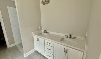 105 Orchard Cir, Adel, GA 31620