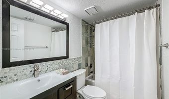 3552 Magellan Cir 122, Aventura, FL 33180