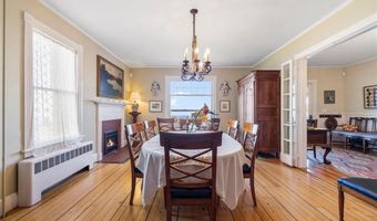 41 Walcott Ave, Jamestown, RI 02835