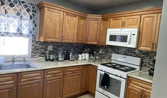 593 Park St 2, Boston, MA 02124
