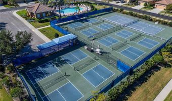 420 CEDAR FALLS Dr, Apollo Beach, FL 33572