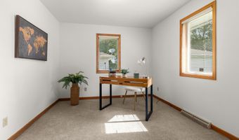 3300 N LAWE St, Appleton, WI 54911