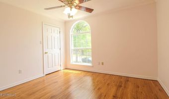 2106 Lauren Dr, Biloxi, MS 39532