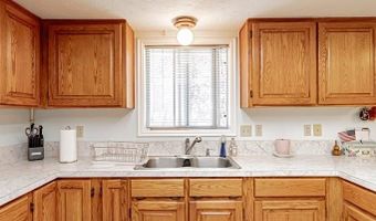 832 Wildrose Ln, Blackfoot, ID 83221